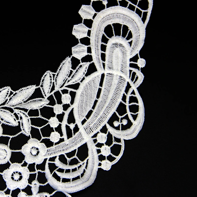 19cm Vivid Plants Pattern Graceful Curve Milk yarn Collar Lace