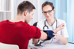 Pulse oximeter,  Patient Monitor, ICU monitor, oximeter, oximetre, utech-news
