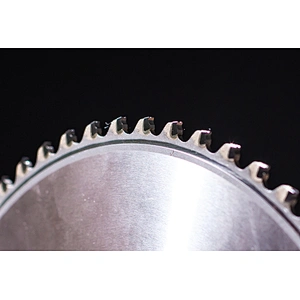 TCT saw blade for metal cutting