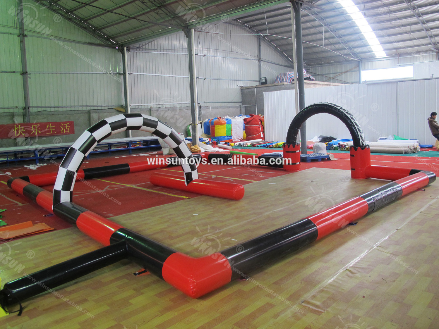 inflatable race track