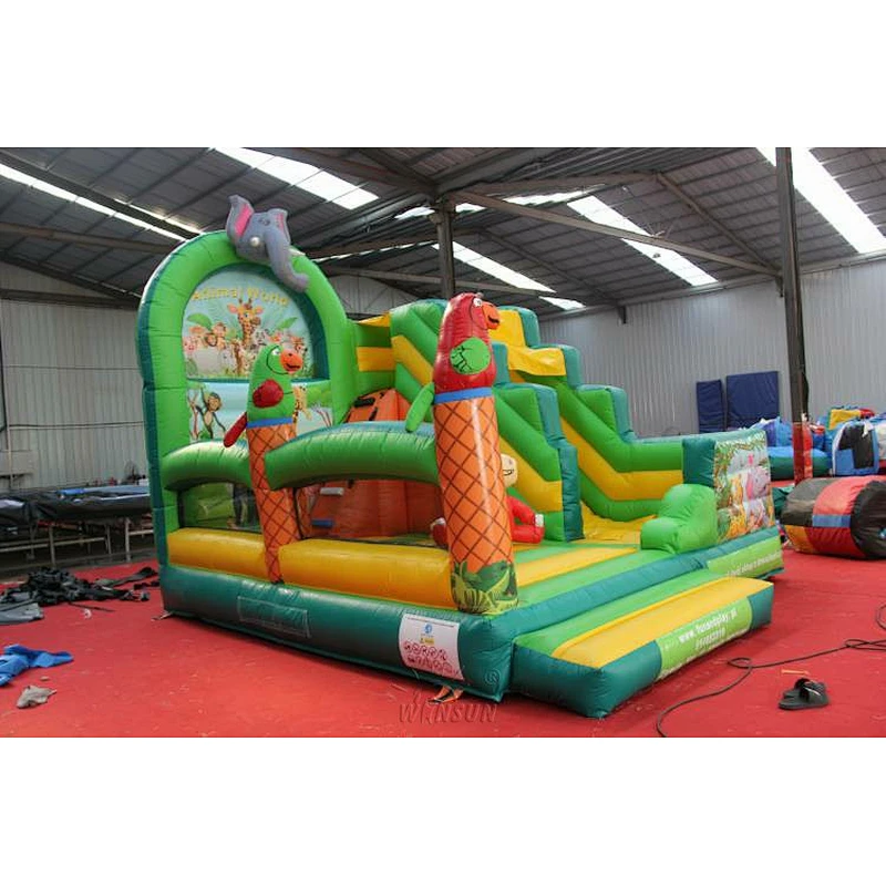 Animal World inflatable combo