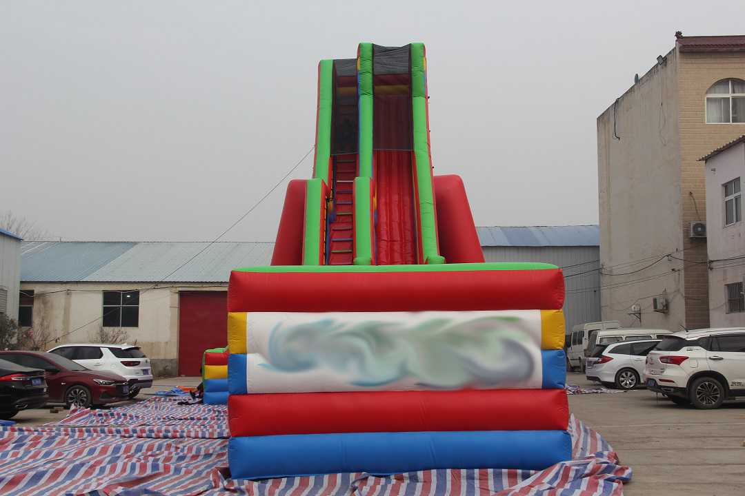 Giant inflatale dropkick slide