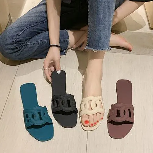 Summer New Design Fashion Shoes Pig Nose for Women Slipper Beach Jelly Ladies Flat Sandals