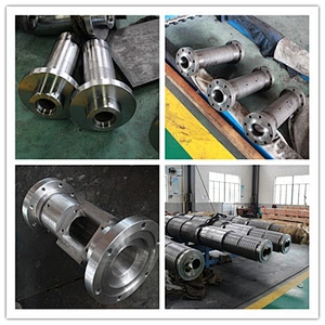 Hot feed rubber extruder screw and barrel