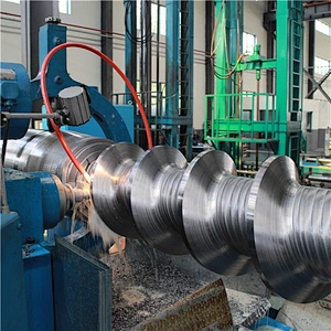 Hot feed rubber extruder screw and barrel