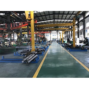 Injection molding screw barrrel