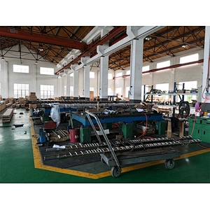Plastic extruder screw