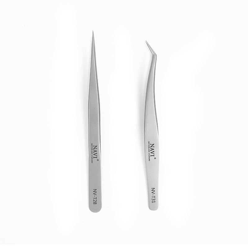 Tweezers