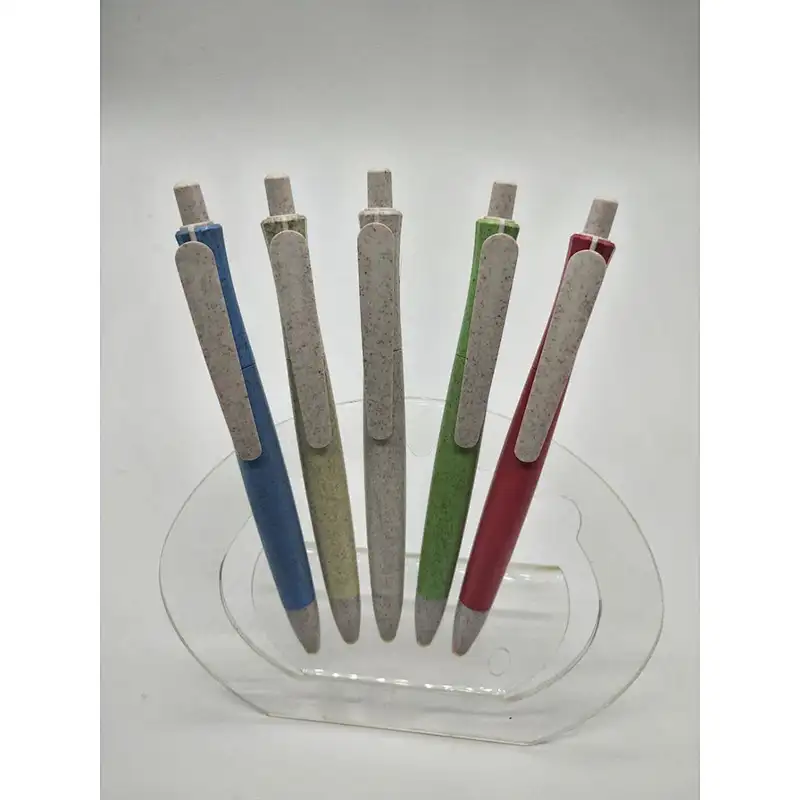 Wheat Straw Pen