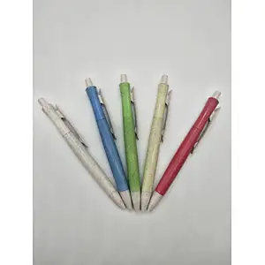 Wheat Straw Pen
