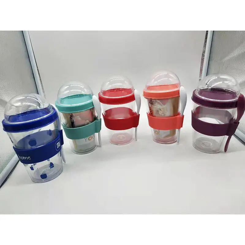 Plastic cup milkshake cup