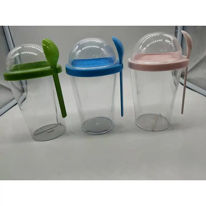 Plastic cup milkshake cup
