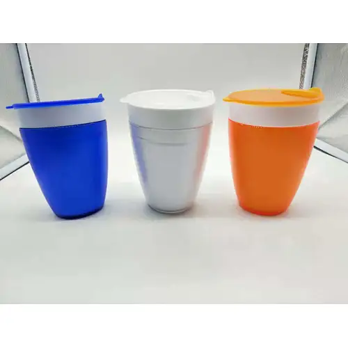 Plastic cup milkshake cup