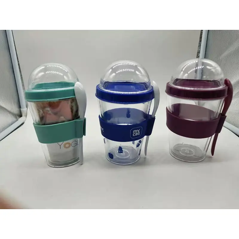 Plastic cup milkshake cup