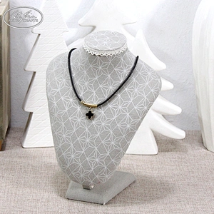 Customized jewelry display set decorative custom wooden bracelet display