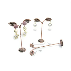Wholesale modern metal jewelry earrings holder display stand