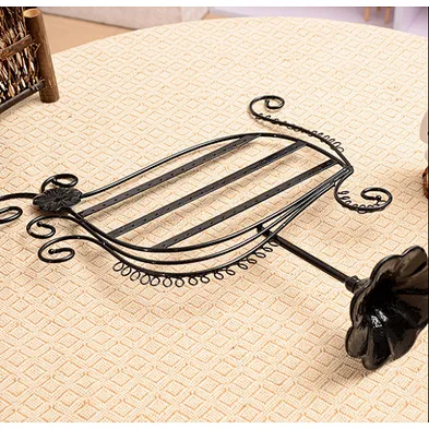 Hot Sales Simple Fashionable Metal Jewelry Display