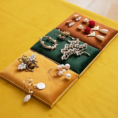 Colorful jewelry rack creative ornaments jewelry shop shooting props flannel jewelry earrings storage display board holder