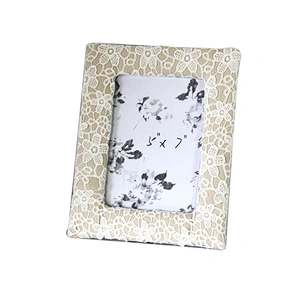 New desgin handmade beautiful wooden photo frame with lace fabric covered
