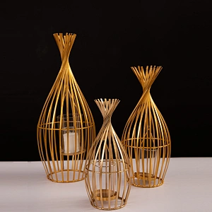 Wholesale decorative candlestick metal mesh candle holder with removable glass hurricane