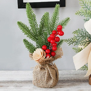 New Christmas Table Decoration Pine Needle Simulation Tree Mini Christmas Tree With Linen Pine Cones Red Berries