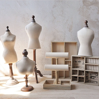 Wooden jewellery mannequin, jewellery holder for displaying necklaces