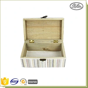 White handmade nature wooden jewellery box