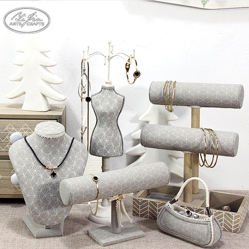 Customized jewelry display set decorative custom wooden bracelet display
