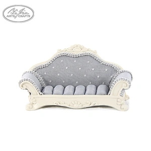 Vintage Decorative Resin Sofa Jewelry Ring Display