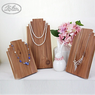 Customized Simple Style Mini Wooden Jewelry Ring Display