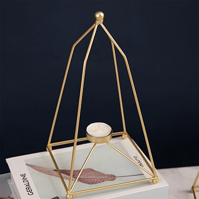 Customized bulk gold metal candlestick holders for home decoration
