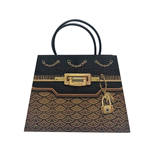 New design fashion gift packing paper bags with metal chain handle printing