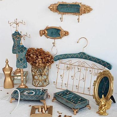 New retro peacock blue bronzing velvet jewelry window display stand set