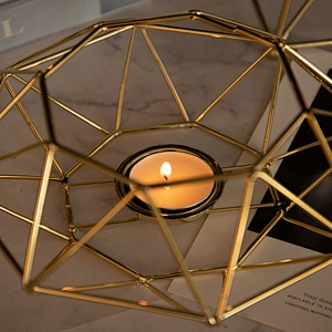 Customized bulk gold metal candlestick holders for home decoration