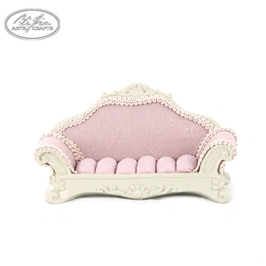 Vintage Decorative Resin Sofa Jewelry Ring Display