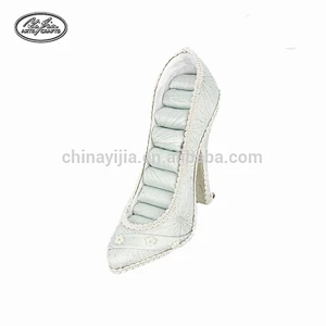 Home decor wholesale lace shoe ring display Jewelry showing stand