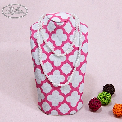 Wholesale Customized Jewelry Display Bust Pink Mannequin Necklace Holder Stand