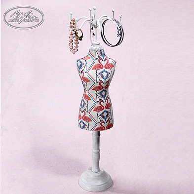 Modern art wholesale mini jewelry display doll mannequin bracelet ring jewelry display fashion jewelry holder
