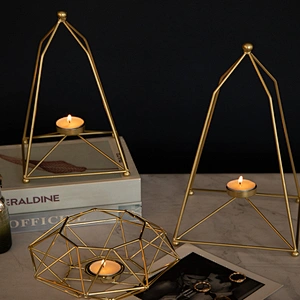 Customized bulk gold metal candlestick holders for home decoration