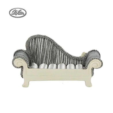 Customized resin sofa shaped ring jewelry display holder hanging jewelry organizer ring holders jewelry