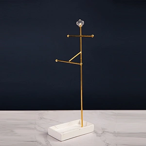 Golden Earring Necklace Bracelet Rock Metal Jewelry Display Stand With Ceramic Tray