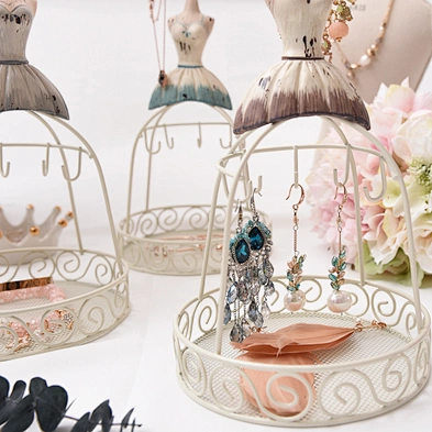 Vintage European Necklace Holder Earring Display Holder Decoration Iron Cage Doll Shaped Jewelry Holder