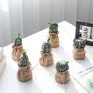 Home Desktop Decoration Green Plants Small Plastic Artificial Cactus Plants With  Burlap Bag