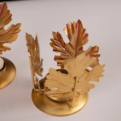 Cute Different Leaves Shaped Metal Tealight Candle Holder For Wedding Decorations Parties or Everyday Home Decor