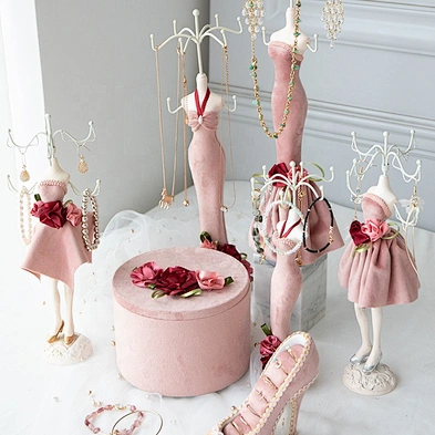 Fashion Pink Series Jewelry Display Stand Including Resin Jewelry Doll, Flannel BoxJewelry Box, High Heels Ring holder
