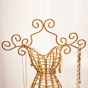 Multifunctional Standing Type Double Gold Metal Jewelry Tabletop Storage Rack Cosmetic Storage Shelf Rack