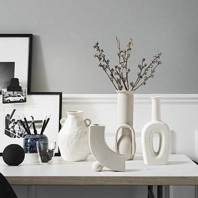 Wholesale Decoration Nordic Vase Ceramic White Pigment Burning Creative Gift Ceramic Vase For Home Decor