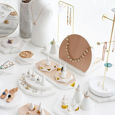 Custom Fashion Design Marble Jewelry Display Set For Jewelry Store Decoration