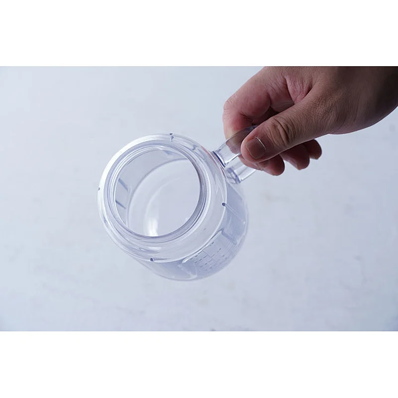 Multifunction household outside portable cap and straw cap red fashionable juice cup water bottle with one handle