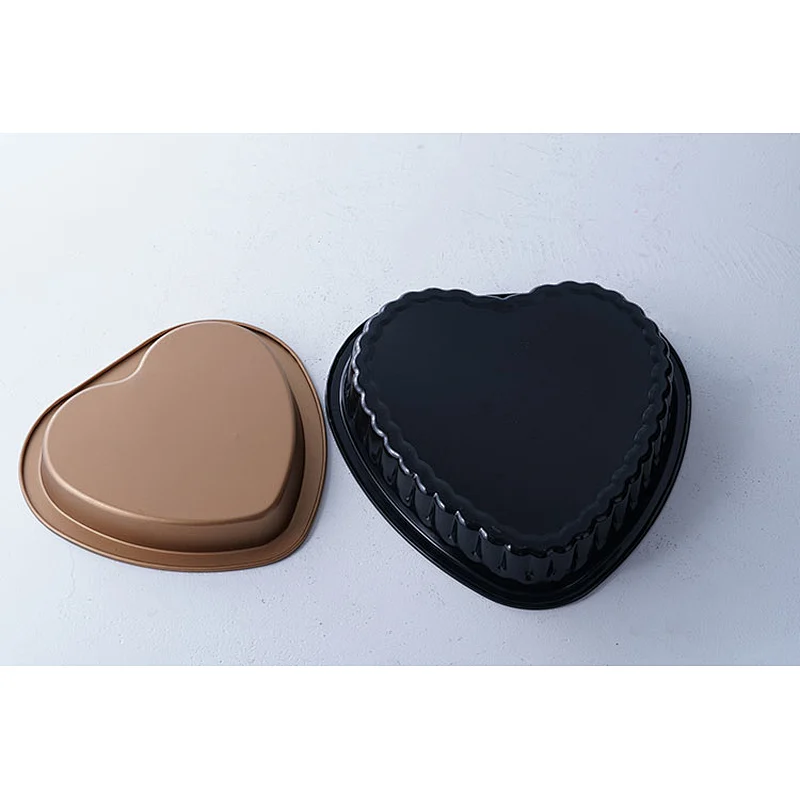 Hot sale shallow flat bottom lovely heart shape carbon steel non stick coating cake mold tray for girls
